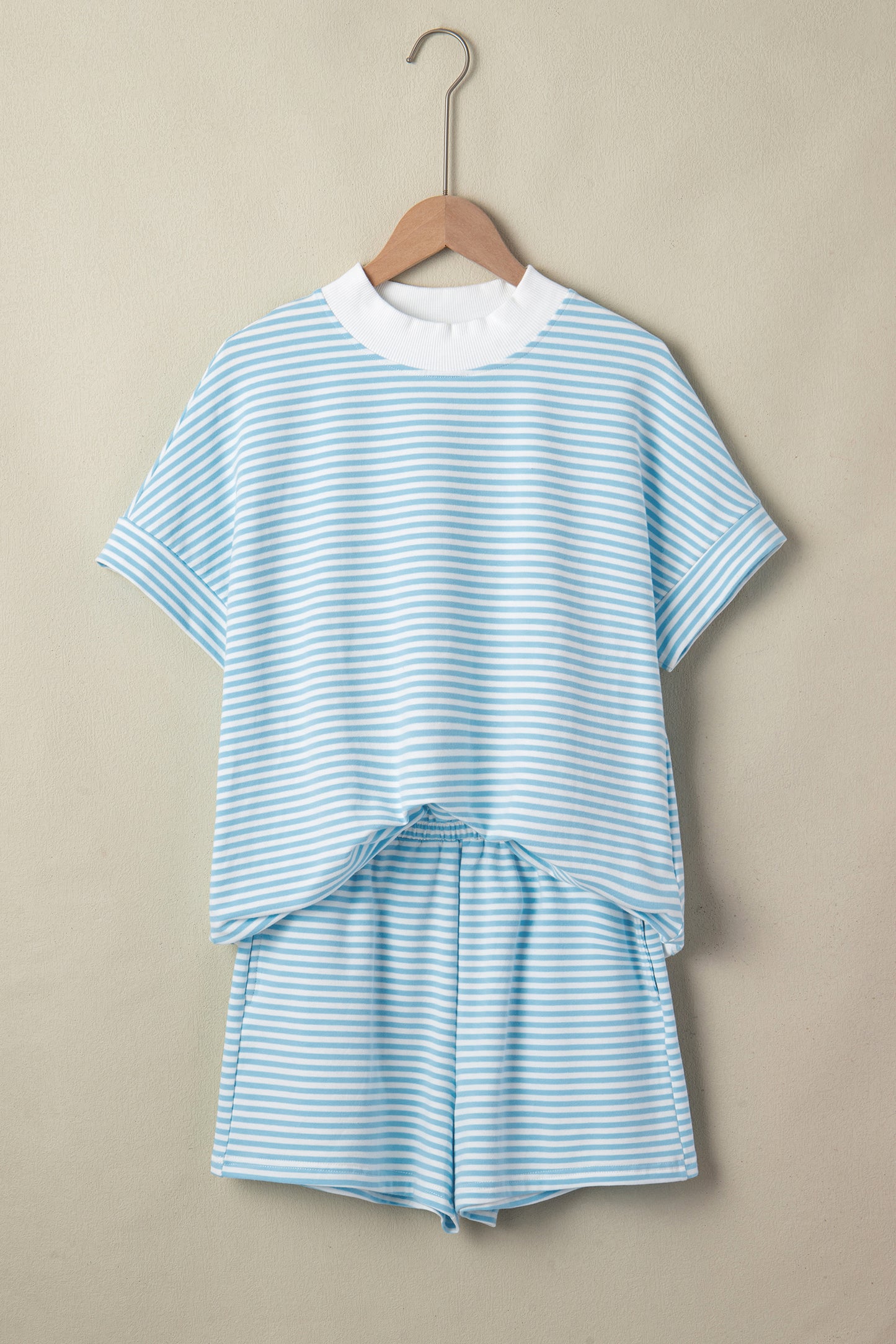 Stripe Cuffed Sleeve Contrast Mock Neck Tee Casual 2pcs Short Set