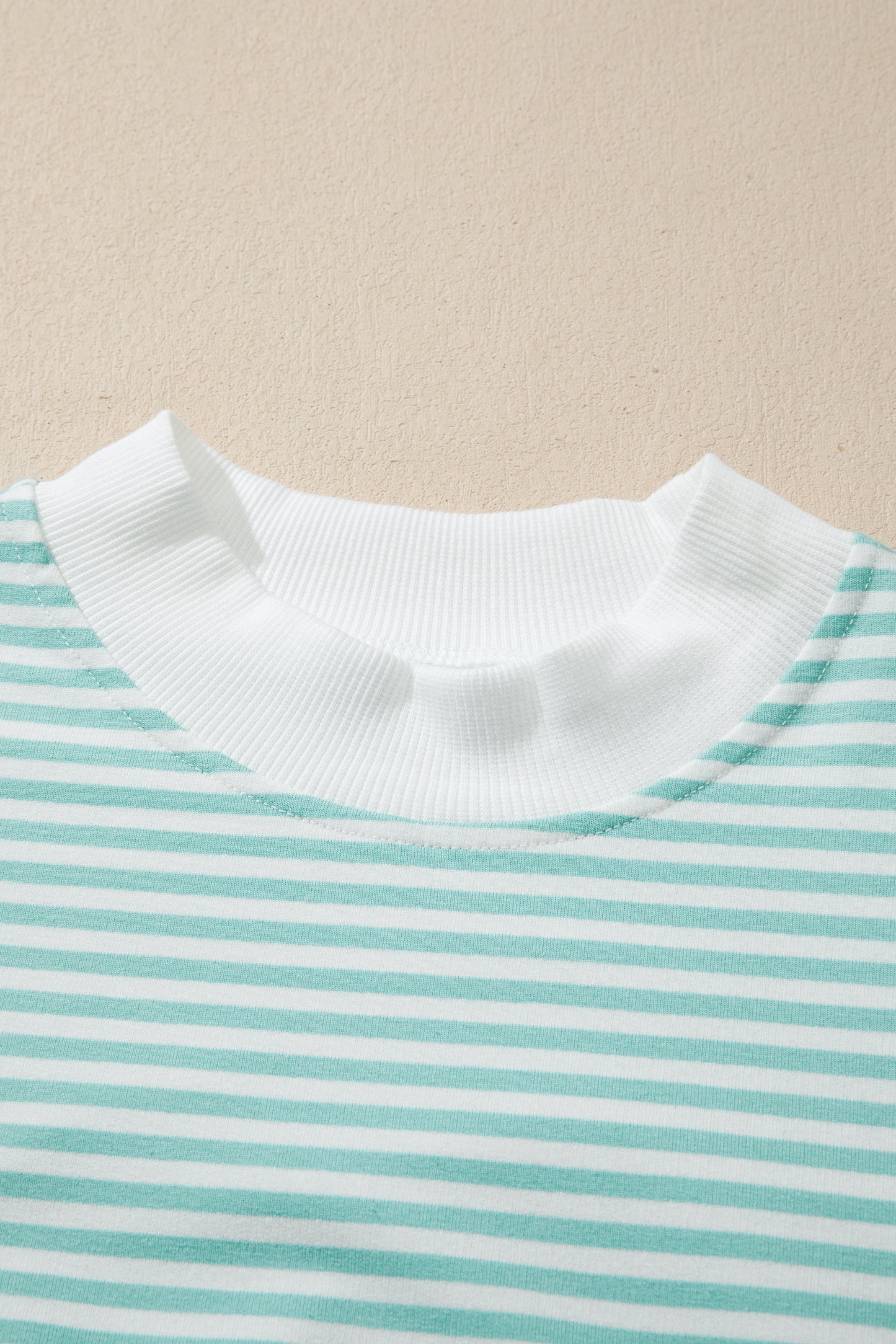 Stripe Cuffed Sleeve Contrast Mock Neck Tee Casual 2pcs Short Set