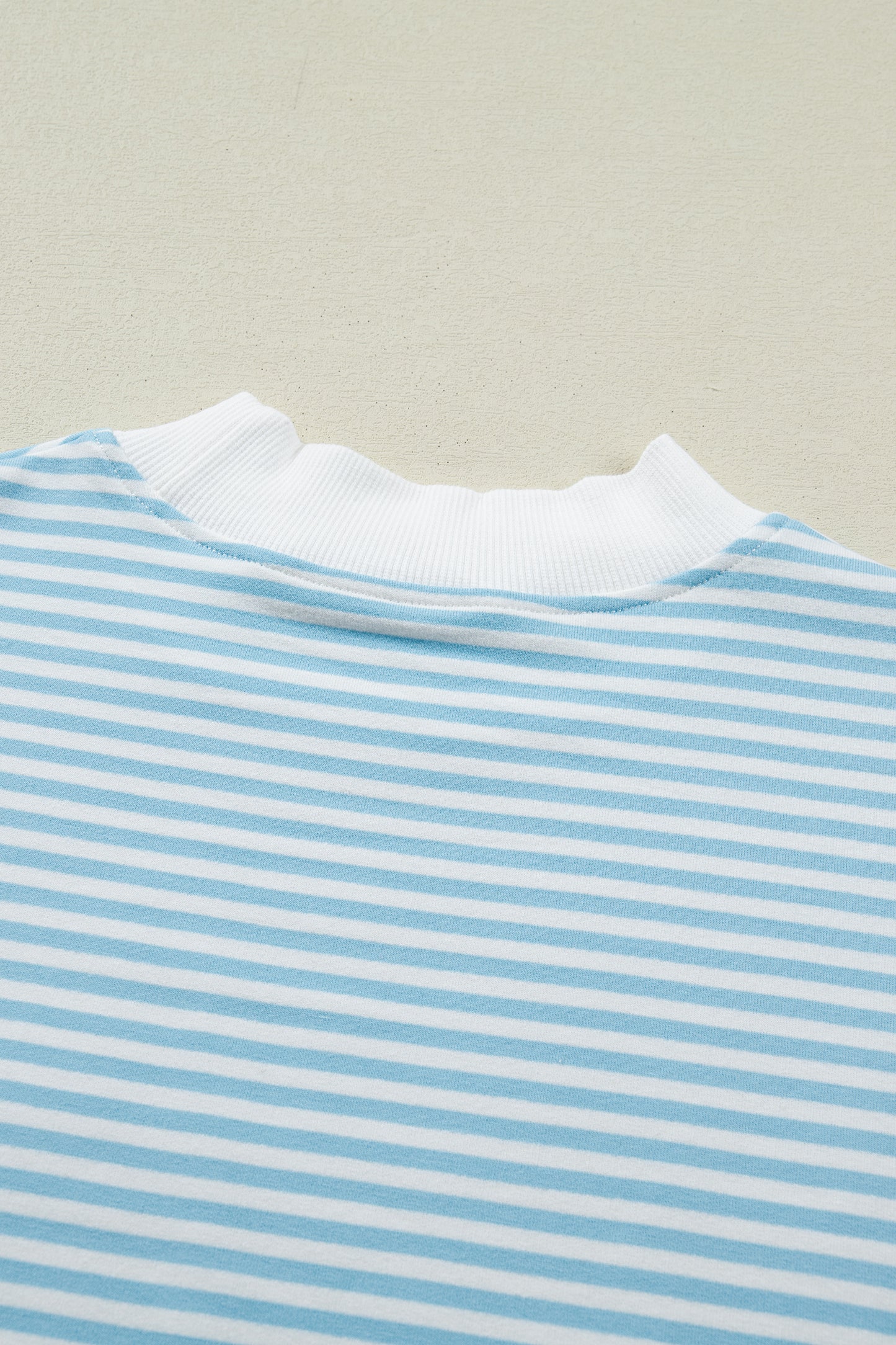 Stripe Cuffed Sleeve Contrast Mock Neck Tee Casual 2pcs Short Set