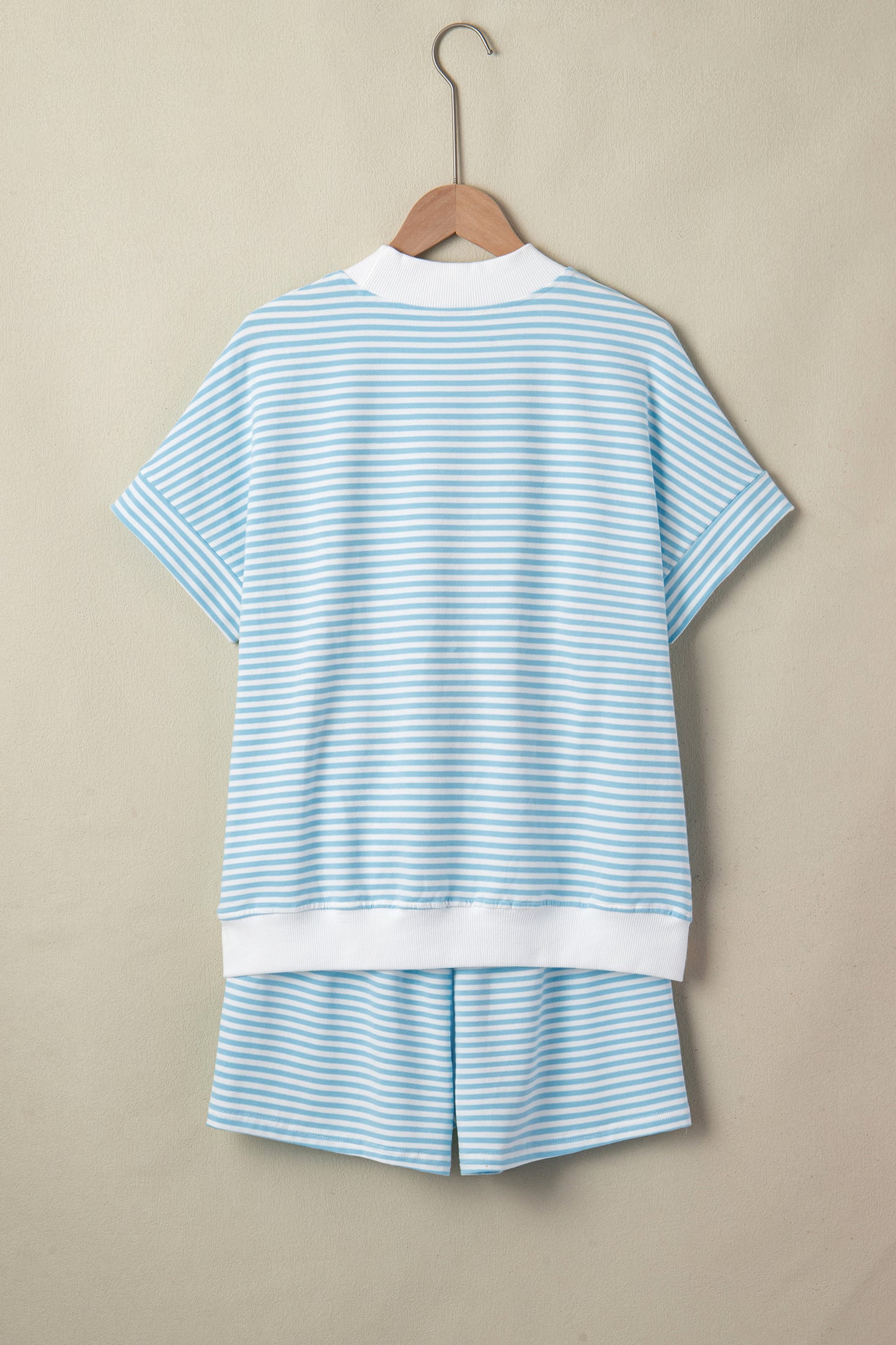 Stripe Cuffed Sleeve Contrast Mock Neck Tee Casual 2pcs Short Set
