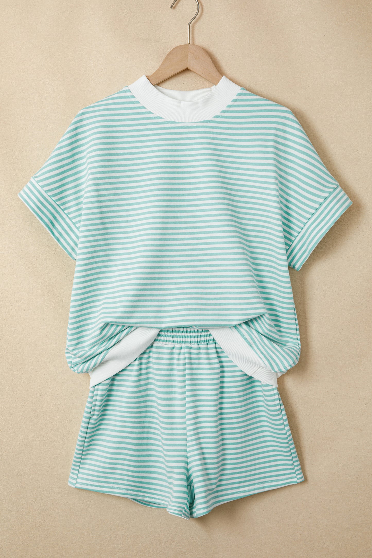 Stripe Cuffed Sleeve Contrast Mock Neck Tee Casual 2pcs Short Set