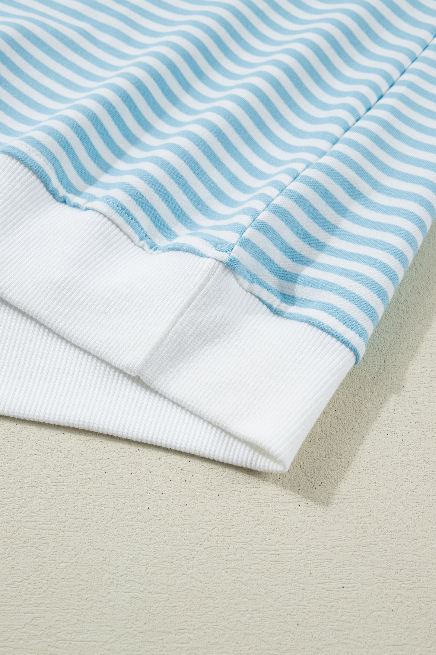 Stripe Cuffed Sleeve Contrast Mock Neck Tee Casual 2pcs Short Set